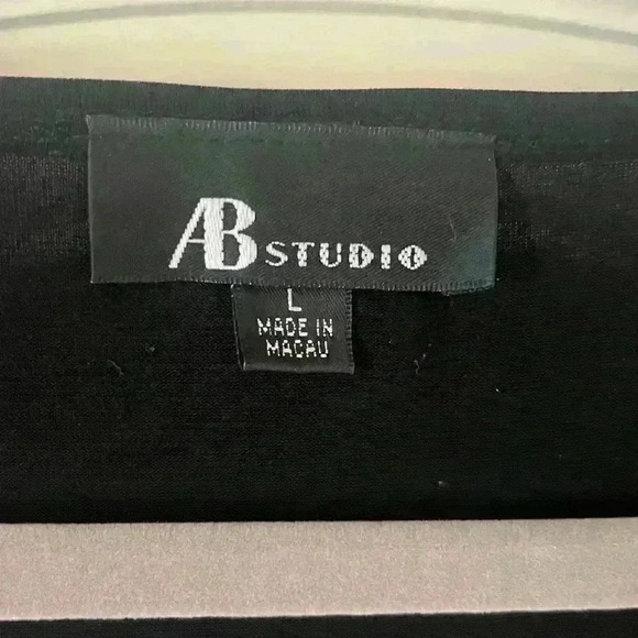 EUC AB Studio Black Blouse With Jeweled Neckline Women’s Large - Picture 5 of 10